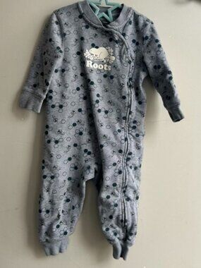 🐝🩶 Roots Baby Zipper Romper – Bee & Honeycomb Print – 18–24M 🩶🐝